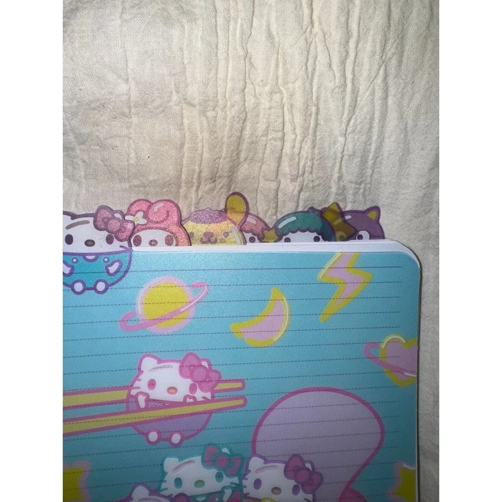 Hello Kitty - Picture 2 of 8